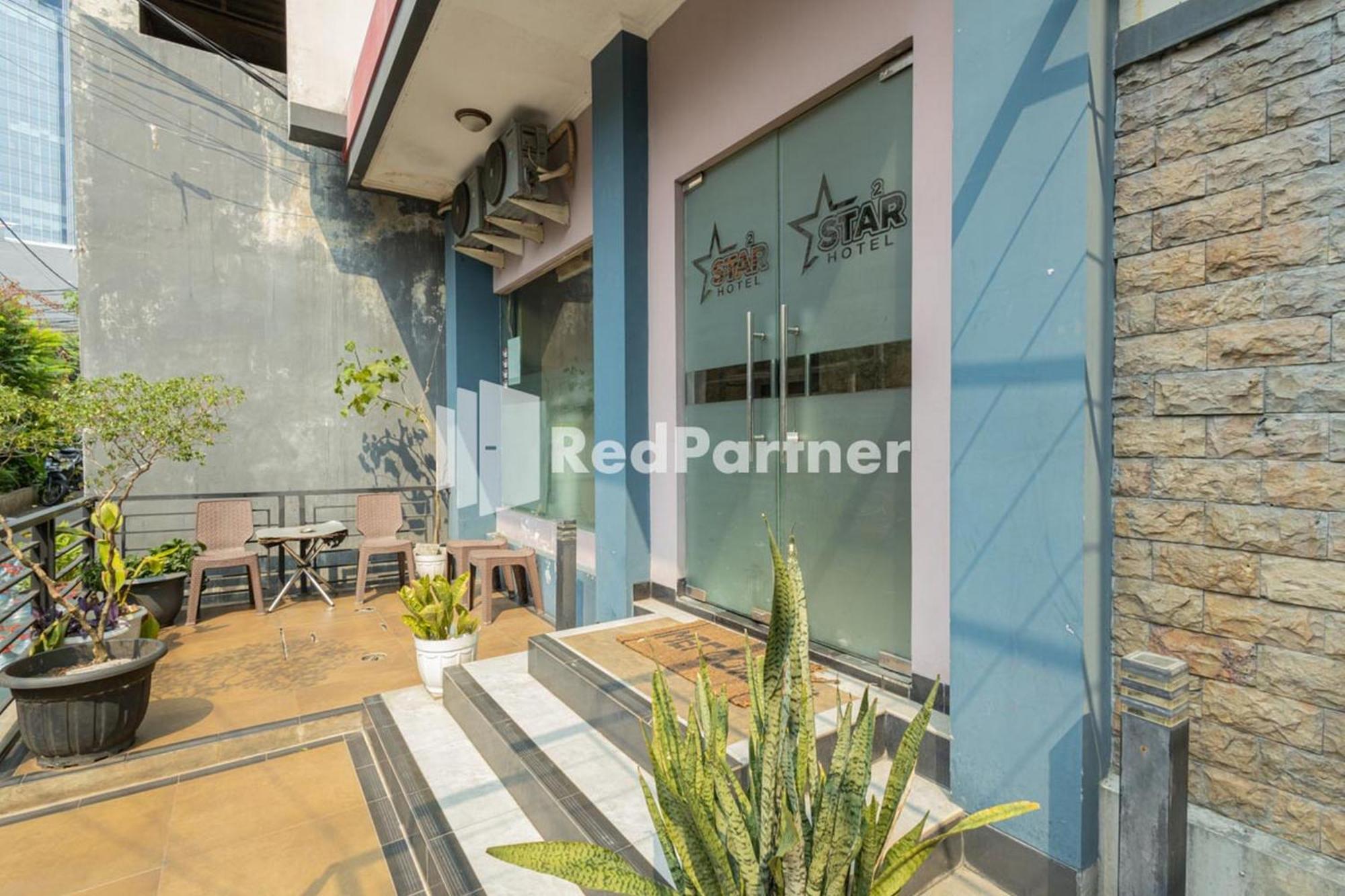 Star Hotel Jaksa Mitra Reddoorz ジャカルタ エクステリア 写真