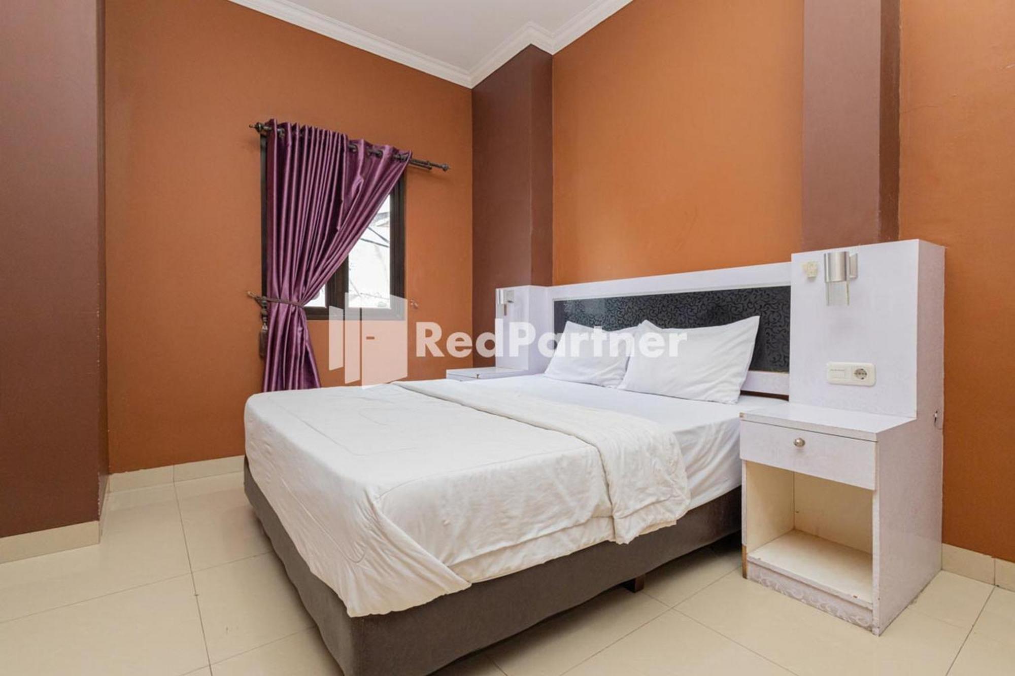 Star Hotel Jaksa Mitra Reddoorz ジャカルタ エクステリア 写真
